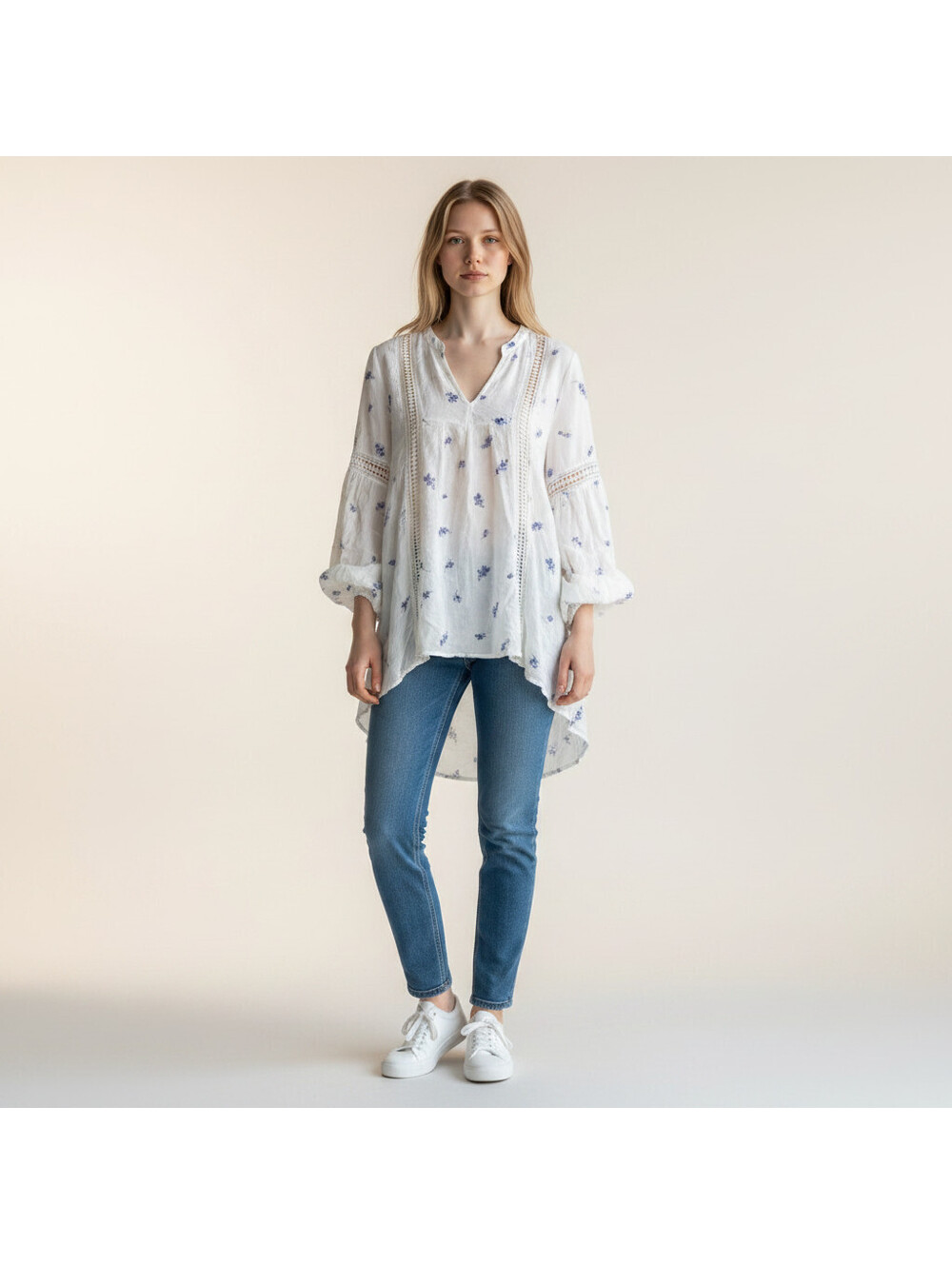 Altar'd State Blouse Women M Medium White Floral V-Neck Long Sleeve Rayon Casual